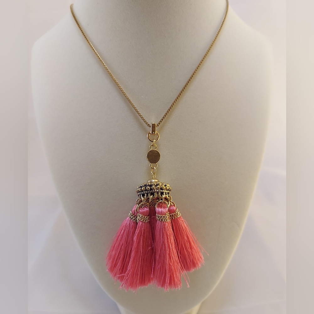 NWT Pink Tassles Necklace on Gold Tone Chain